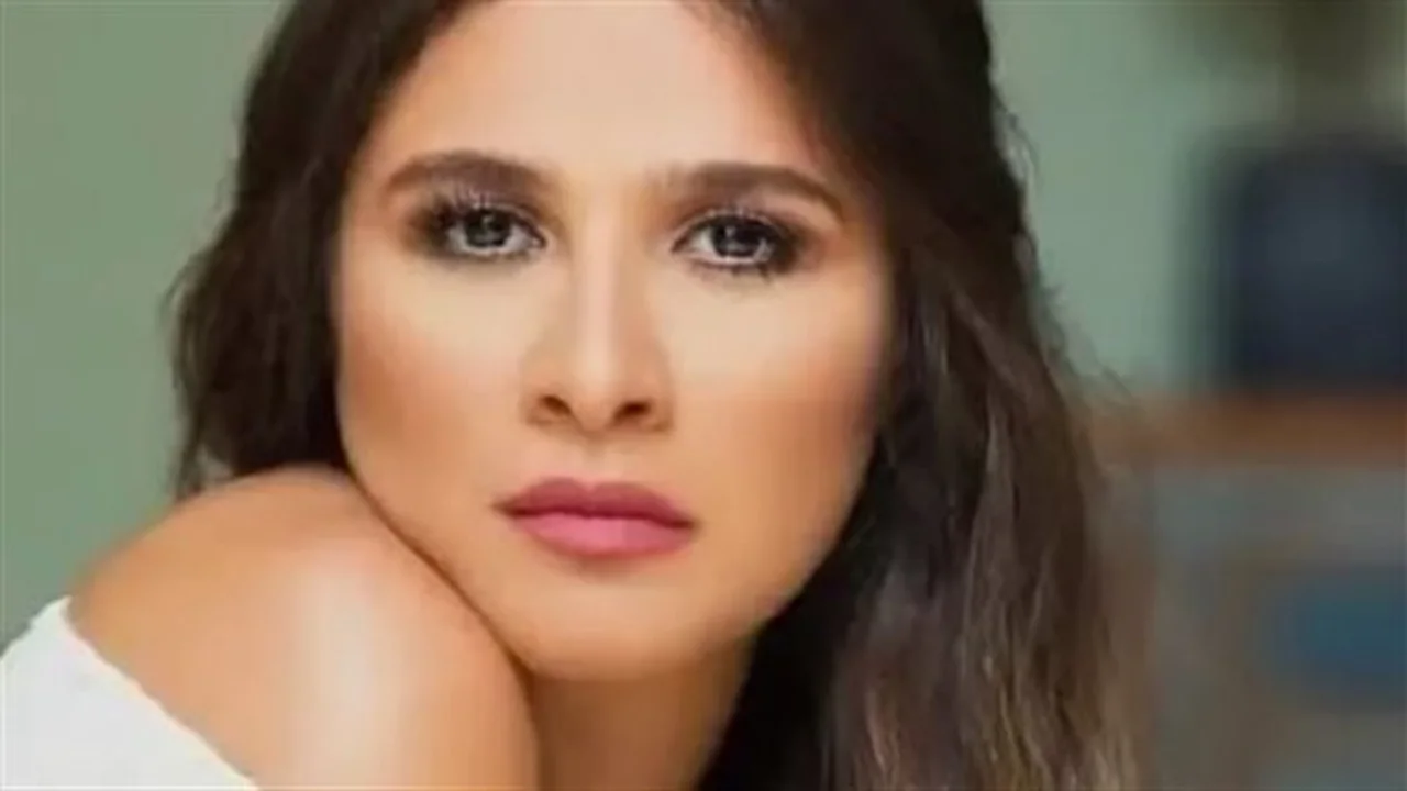 رحلة البطولة المطلقة.. كيف تحولت ياسمين عبد العزيز من وجه إعلاني لنجمة صف أول؟